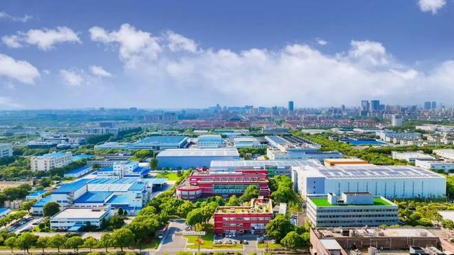 J9真人游戏第一品牌世界旅游小姐亚军的护